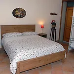 Oda ve Kahvaltı Mena 3*