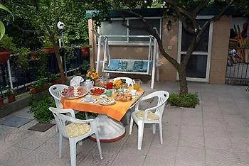 Frühstückspension Mena